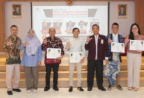 hari kunjung perpustakaan